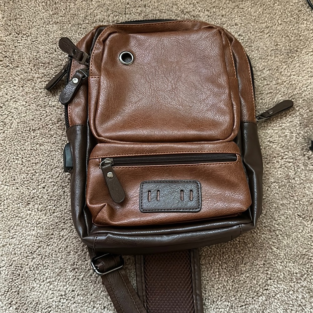 Men’s brown sling bag